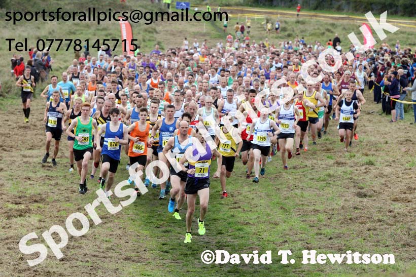 Senior mens Start Fitness North Eastern Harriers League, Wrekenton, Gateshead. Photo:  David T. Hewitson/Sports for All Pics